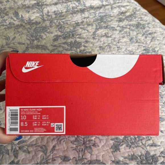 Nike Dunk High ‘Fossil Stone’ - Picture 4 of 7